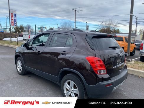 Used 2016 Chevrolet Trax LT w/ LT Sun and Sound Package image 8