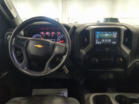 Used 2019 Chevrolet Silverado 1500 Custom AWD/4WD image 10