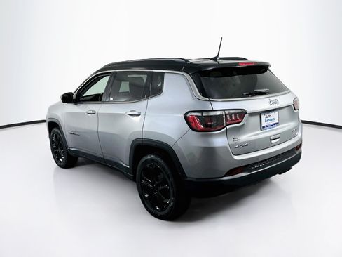 Used 2022 Jeep Compass Limited AWD/4WD image 7