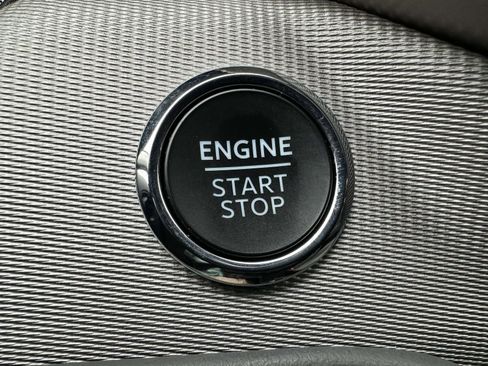 Used 2025 Ford Explorer Active image 21