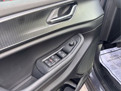 New 2025 Jeep Grand Cherokee L Laredo image 20