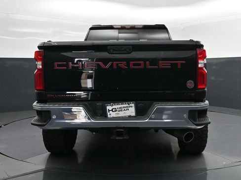 Used 2020 Chevrolet Silverado 2500 LTZ w/ LTZ Premium Package image 6