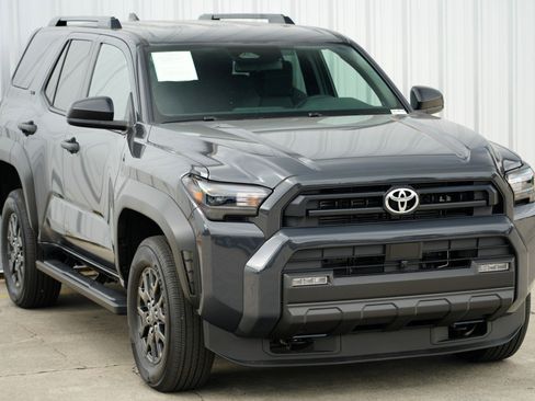 Used 2025 Toyota 4Runner SR5 image 54