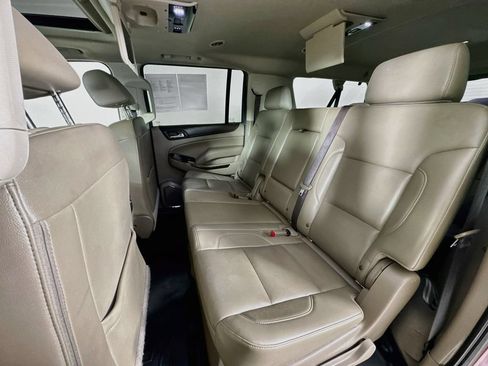 Used 2019 GMC Yukon XL SLT w/ Open Road Package AWD/4WD image 24