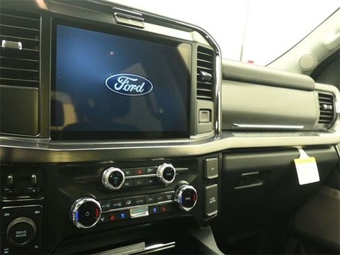 Used 2025 Ford F350 Lariat image 14
