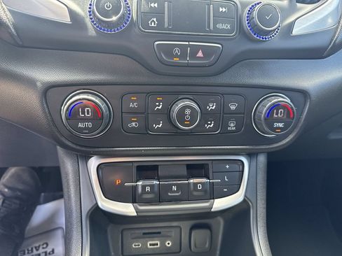Used 2022 GMC Terrain SLT AWD/4WD image 25
