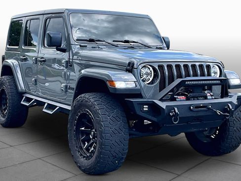 Used 2023 Jeep Wrangler Unlimited Sahara image 2