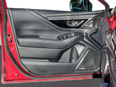 Used 2022 Subaru Outback Limited image 19