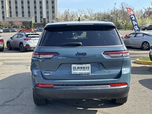 New 2026 Jeep Grand Cherokee L Limited w/ Limited Altitude Package AWD/4WD image 3