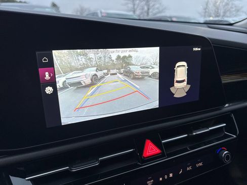 New 2026 Kia Niro EX image 4