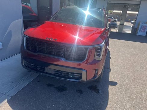 Used 2025 Kia Sorento SX Prestige w/ Olive Brown Leather Package image 2