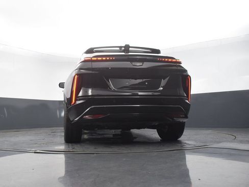 Certified 2024 Cadillac Lyriq Luxury AWD/4WD image 52