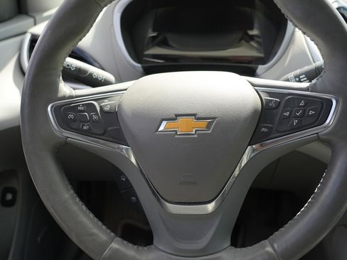 Used 2017 Chevrolet Volt LT w/ Comfort Package FWD image 24