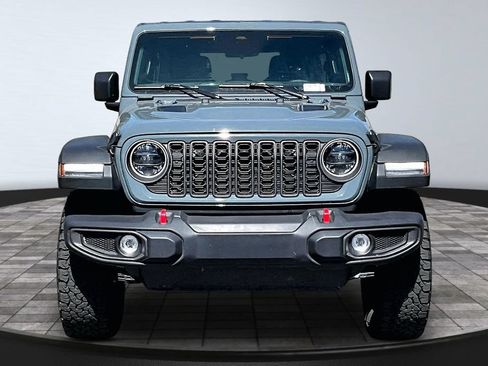 Certified 2025 Jeep Wrangler Unlimited Rubicon w/ Convenience Group AWD/4WD image 27