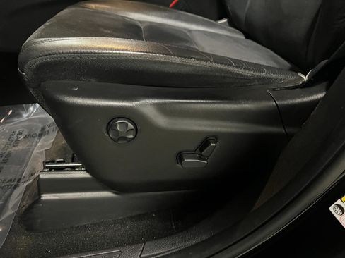 Used 2022 Jeep Grand Cherokee Laredo X image 24