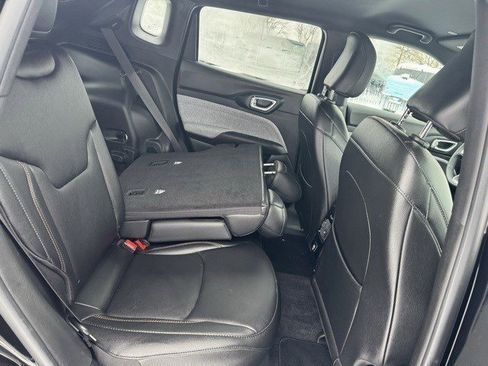 Used 2024 Jeep Compass Latitude image 31