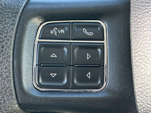 Used 2017 RAM 1500 Express image 20