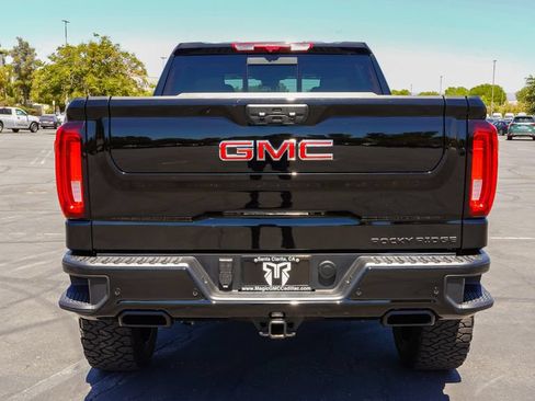 New 2026 GMC Sierra 1500 AT4 w/ AT4 Premium Package AWD/4WD image 9