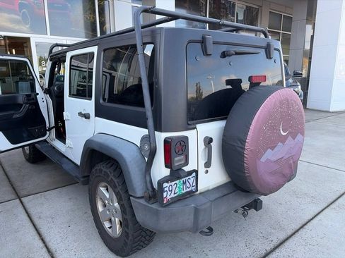 Used 2018 Jeep Wrangler Unlimited Sport S AWD/4WD image 6
