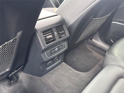Used 2023 Audi Q5 2.0T Premium AWD/4WD image 19