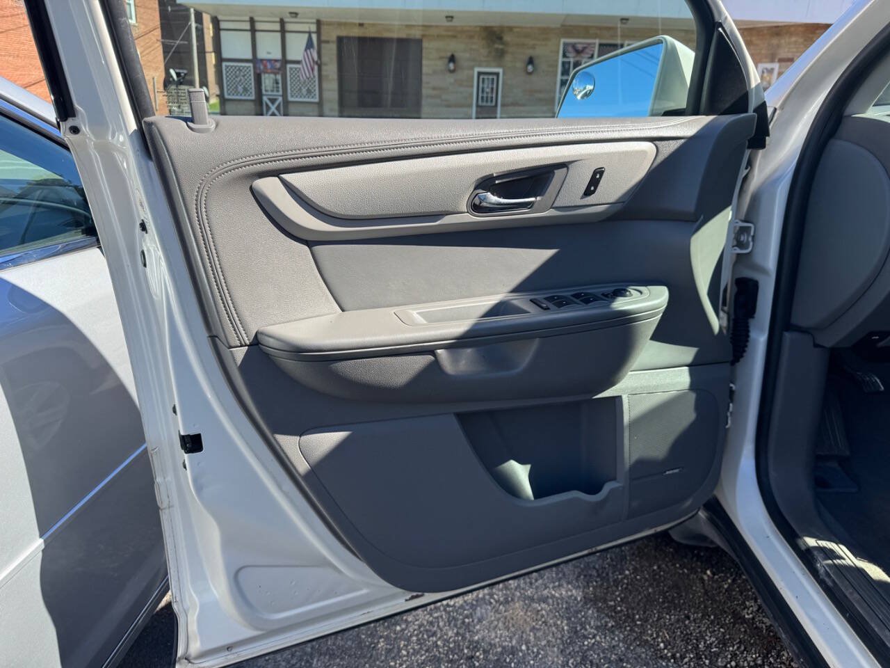 Used 2013 Chevrolet Traverse LT AWD/4WD image 13