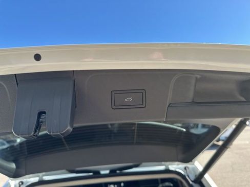 New 2026 Volkswagen Atlas SEL Premium R-Line AWD/4WD image 9