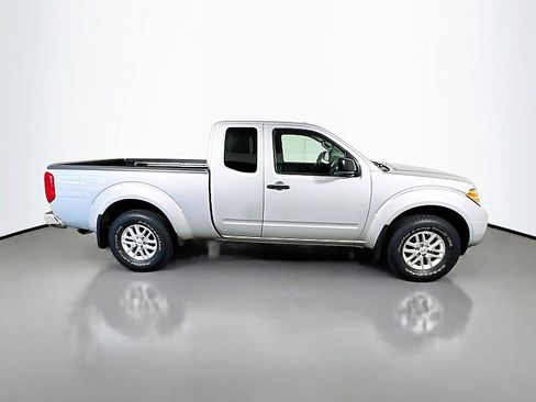 Used 2015 Nissan Frontier SV w/ SV Value Truck Package image 8