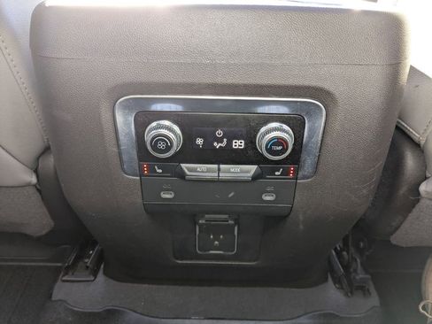 Certified 2022 GMC Yukon XL SLT w/ SLT Premium Package image 29