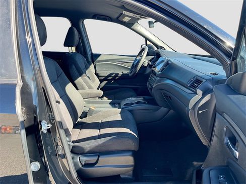 Used 2022 Honda Pilot Sport image 29