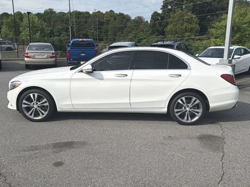 Used 2017 Mercedes-Benz C 300 4MATIC Sedan image 4