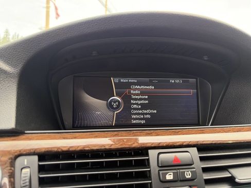 Used 2011 BMW M3 Coupe RWD image 31