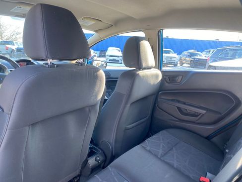 Used 2013 Ford Fiesta SE image 12