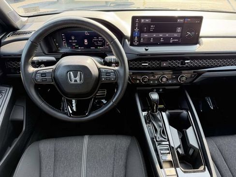 Certified 2025 Honda Accord Sport image 11