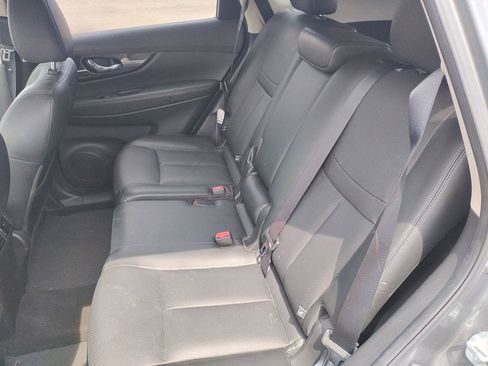 Used 2017 Nissan Rogue SL FWD image 24