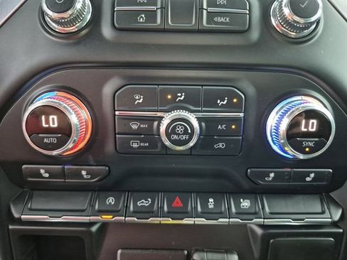Used 2020 GMC Sierra 1500 Elevation w/ Elevation Value Package AWD/4WD image 23