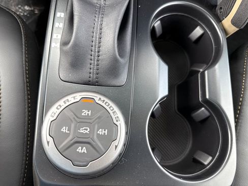 New 2026 Ford Bronco Badlands image 34