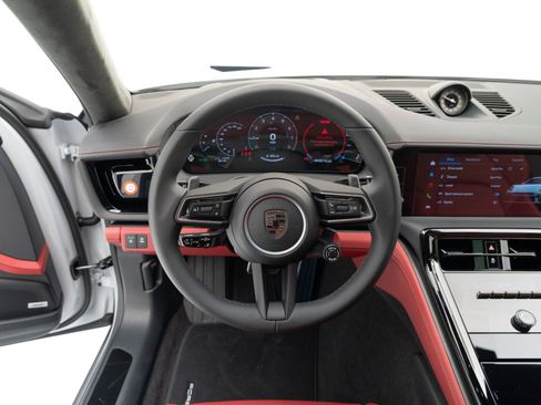 New 2026 Porsche Panamera Turbo image 34