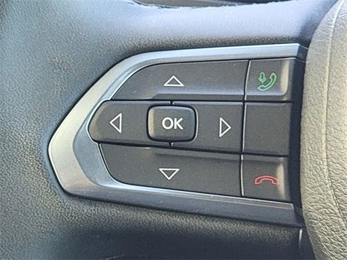 Certified 2023 Jeep Compass Limited w/ Sun and Sound Group image 33