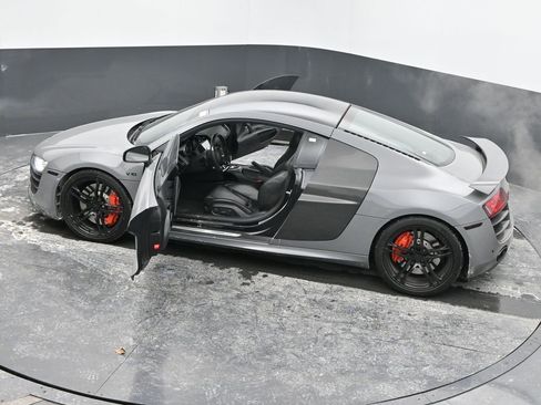 Used 2010 Audi R8 V10 image 85