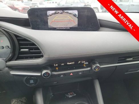 Used 2020 MAZDA MAZDA3 Sedan w/ Select Package image 10