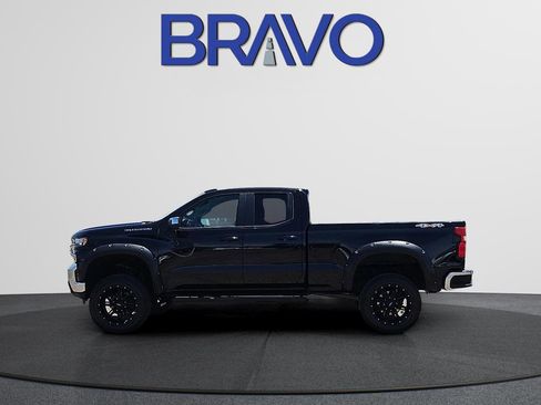 Used 2020 Chevrolet Silverado 1500 LT w/ Trailering Package AWD/4WD image 6