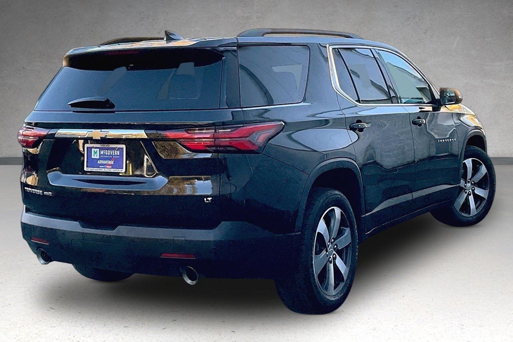 Used 2022 Chevrolet Traverse LT w/ LT Premium Package AWD/4WD image 7
