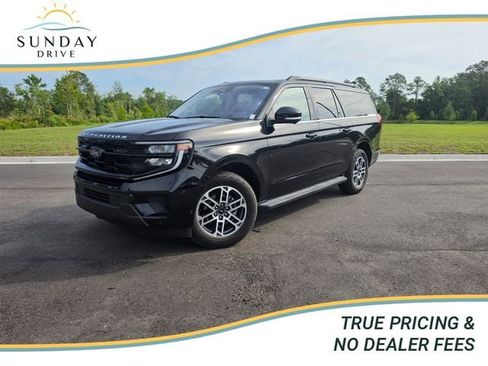 Used 2025 Ford Expedition Max Active AWD/4WD image 1