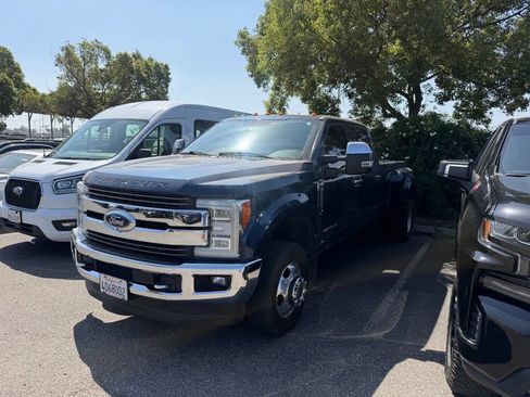 Used 2017 Ford F350 King Ranch w/ King Ranch Ultimate Package AWD/4WD image 1