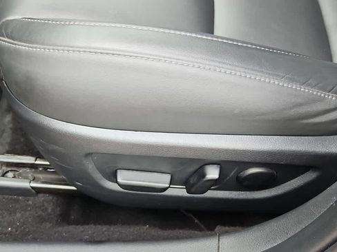 Used 2025 MAZDA CX-30 AWD 2.5 S w/ Preferred Package image 18