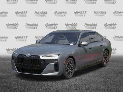 Certified 2023 BMW 760i xDrive AWD/4WD image 5