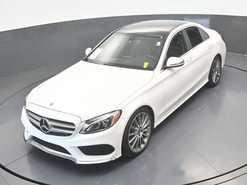 Used 2018 Mercedes-Benz C 300 Sedan image 47