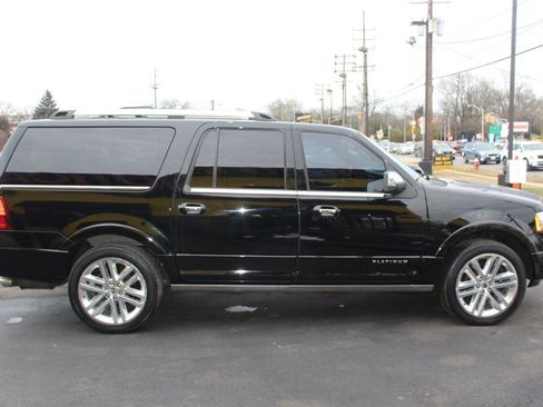 Used 2016 Ford Expedition EL Platinum image 26