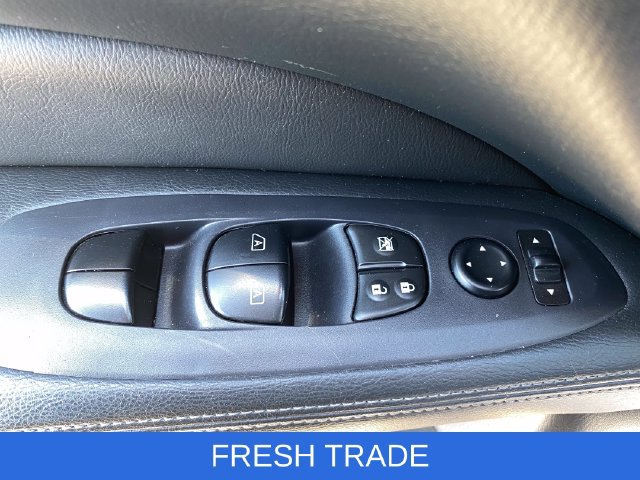 Used 2018 Nissan Pathfinder SL w/ SL Premium Package FWD image 22