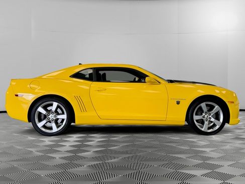 Used 2010 Chevrolet Camaro SS w/ RS Package RWD image 9